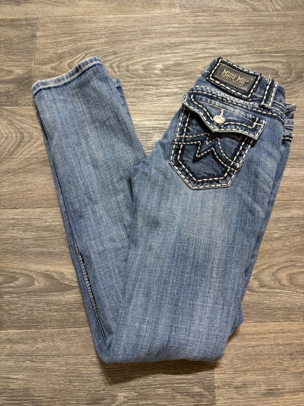 Miss Me Irene Straight Leg Distressed Jeans 27 Denim Embroidered Pockets Y2K